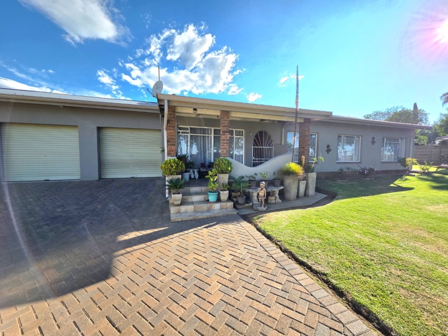 4 Bedroom Property for Sale in Morelig Free State